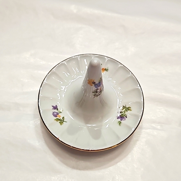 GDR porcelain ring holder. - Picture 4 of 6